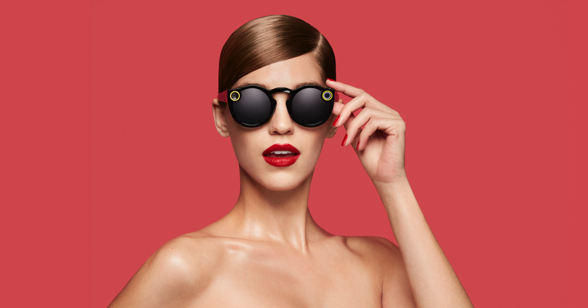 Model wearing Snap Spectacles