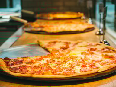 caseys general pizza