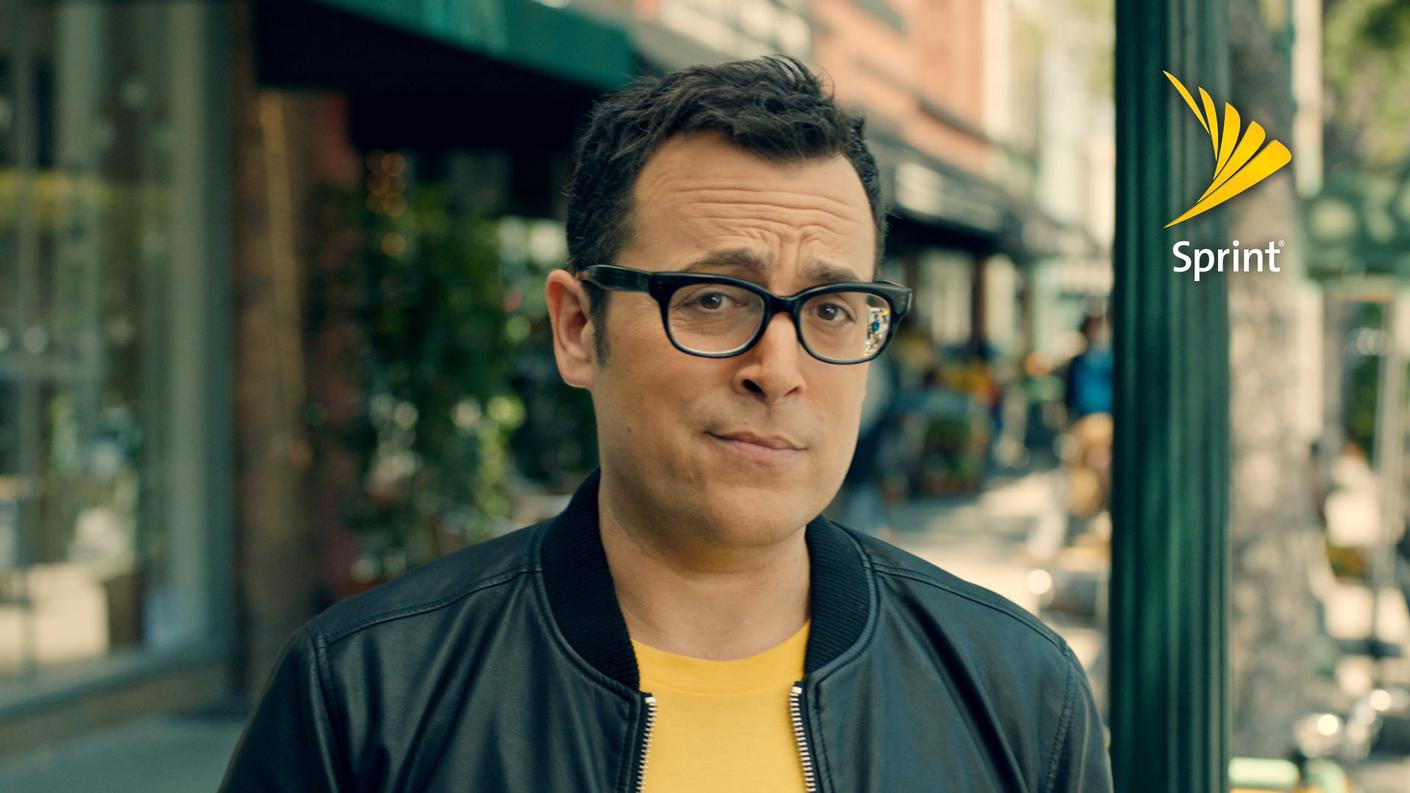 A Sprint ad with the former "Can you hear me now" guy.