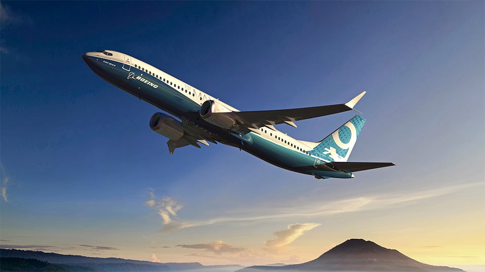 Boeing 737-9 ascending.