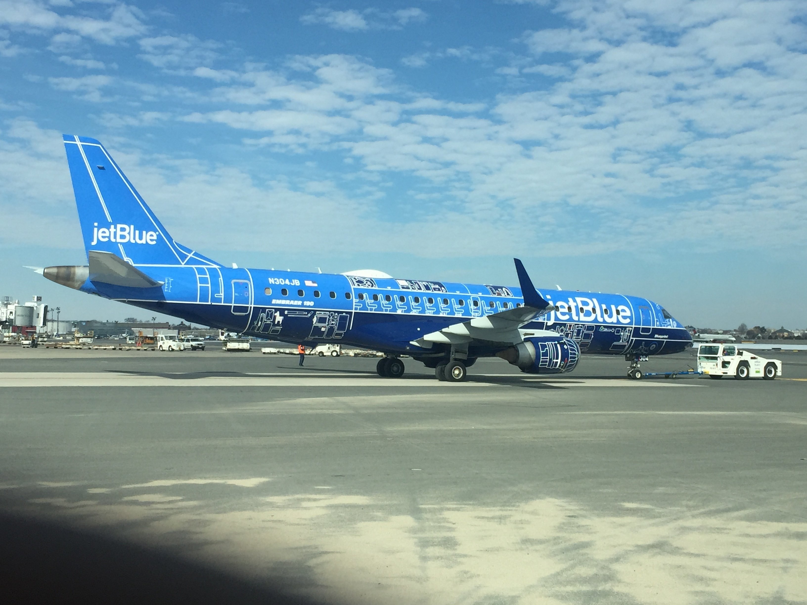 A JetBlue E190 in a special livery