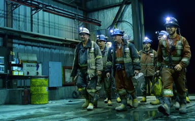 17_03_20 Hecla miners walking_HL