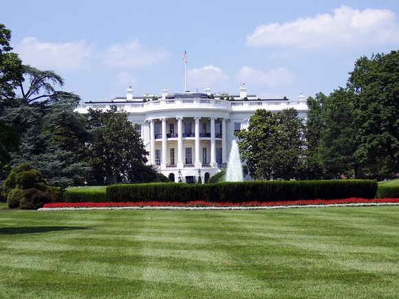 US White House and lawn.