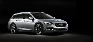 2018-Buick-Regal-TourX-012