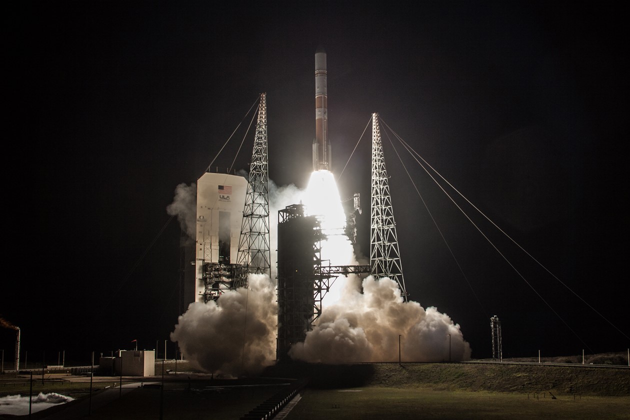 Delta IV at liftoff.