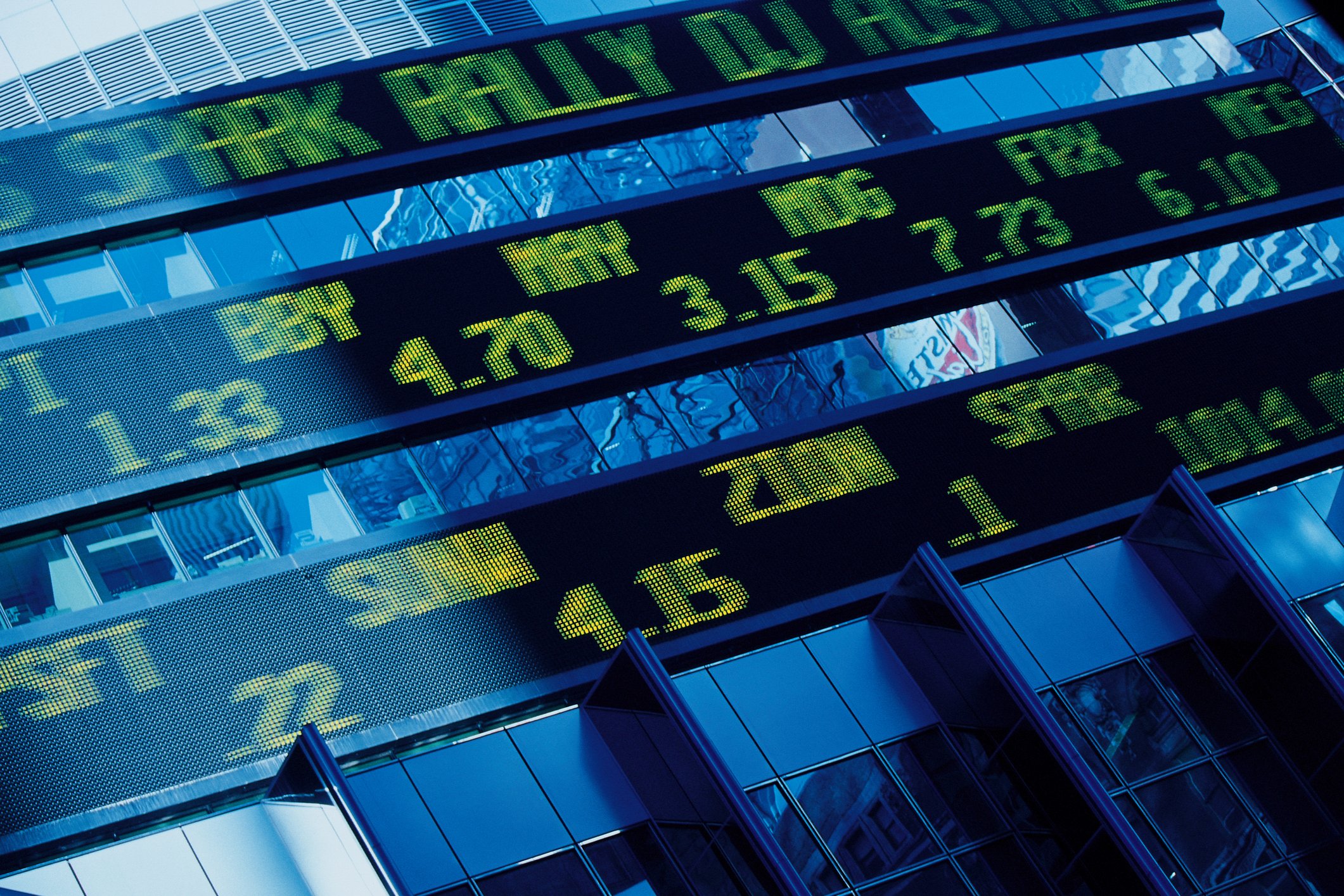 Ticker screen on building