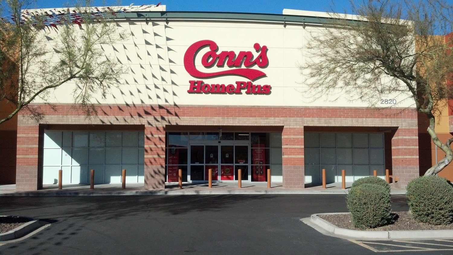 A new Conn's store. This is an exterior shot.