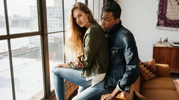 Two models wearing American Eagle Outfitters apparel.