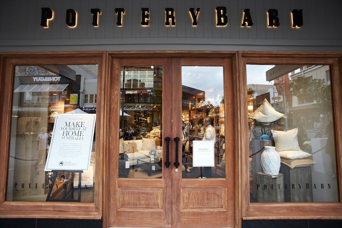 Pottery Barn storefront.