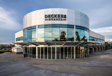 Deckers-building