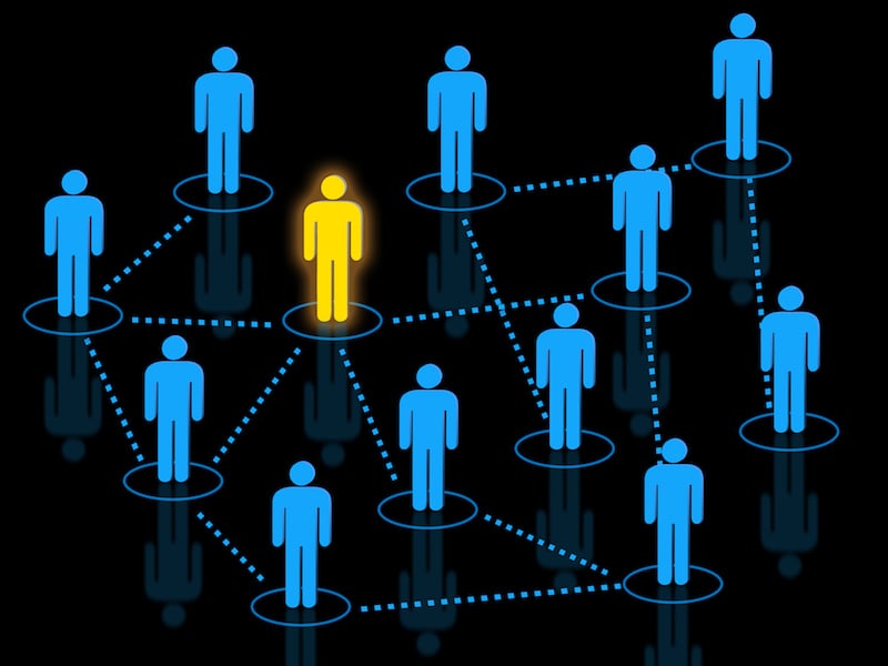 Blue and yellow person-shaped figures connected to each other.