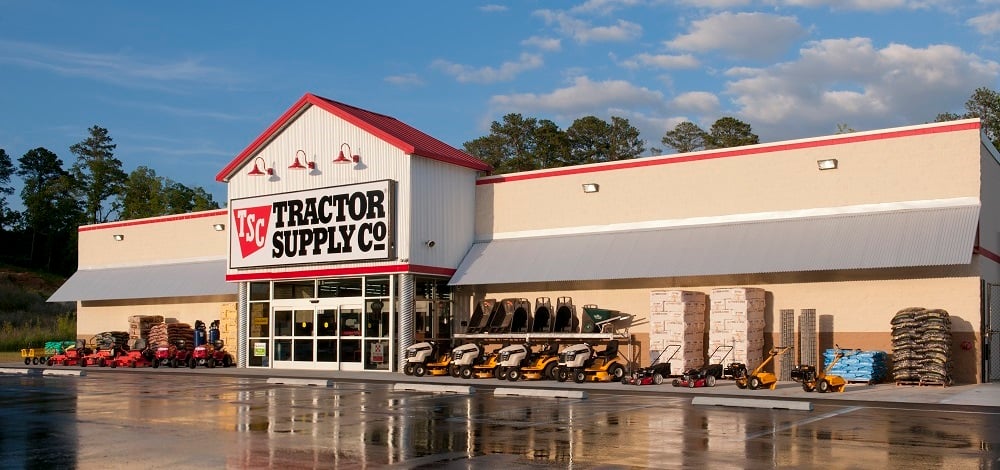 Photo of a Tractor Supply retail store.