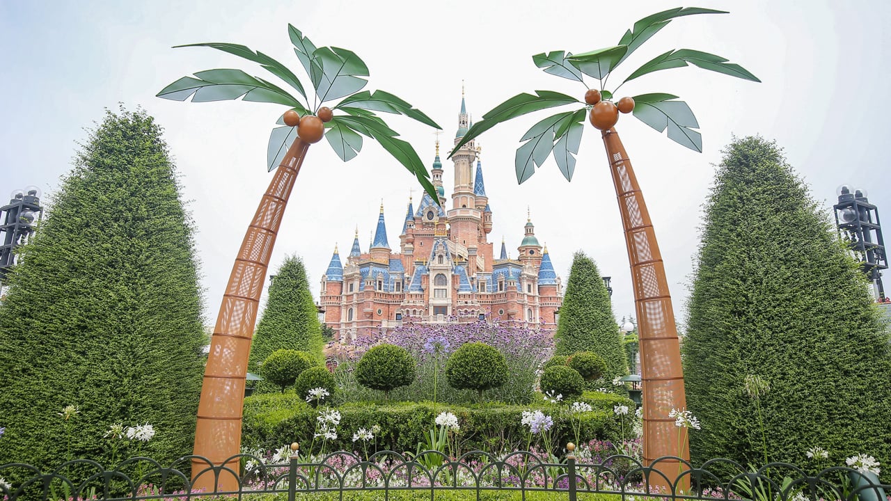 Shanghai Disneyland's Enchanted Storybook Castle.