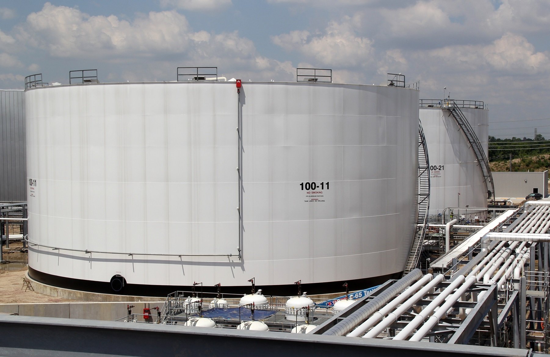KMI splitter tanks