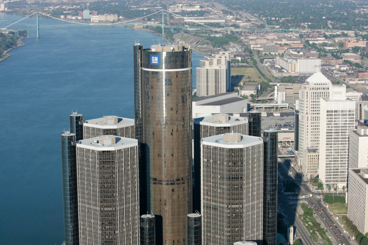 Closeup of GM building in Detroit's skyline