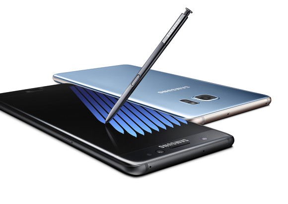 The Samsung Galaxy Note7 in both upward and downward facing positions.