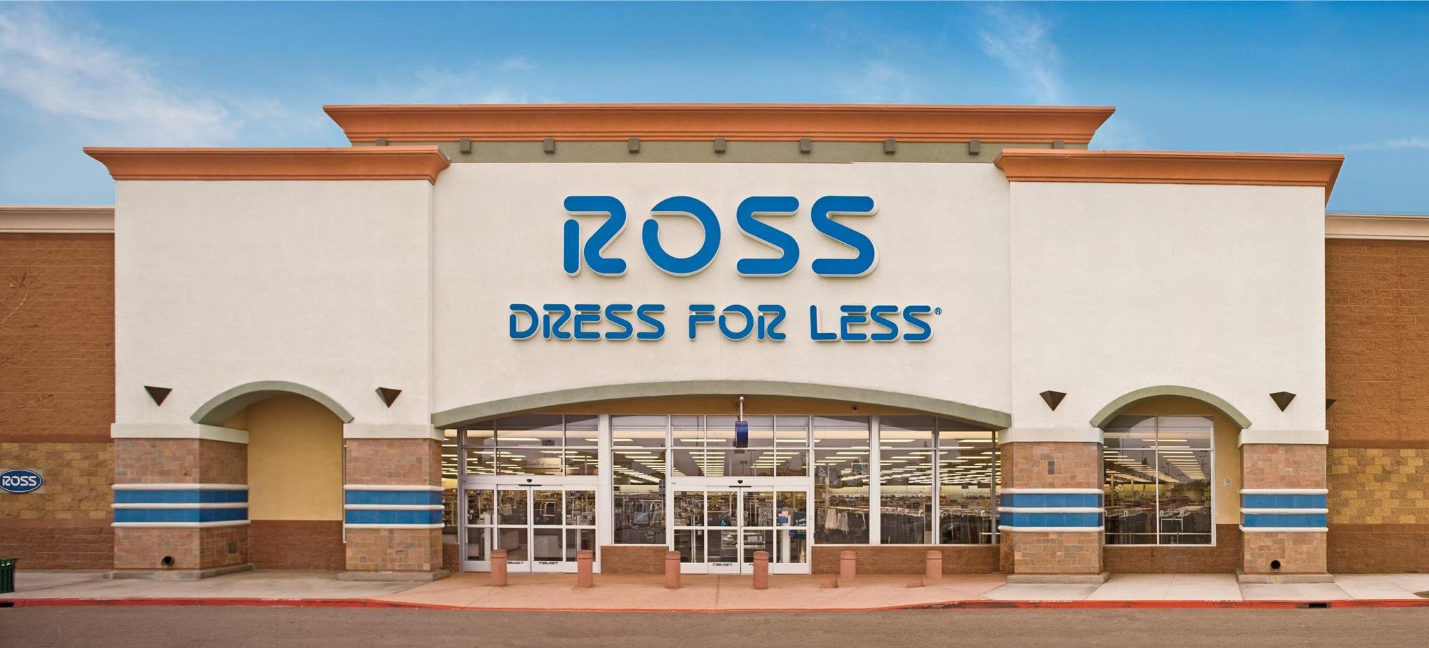 An outside view of a Ross store.