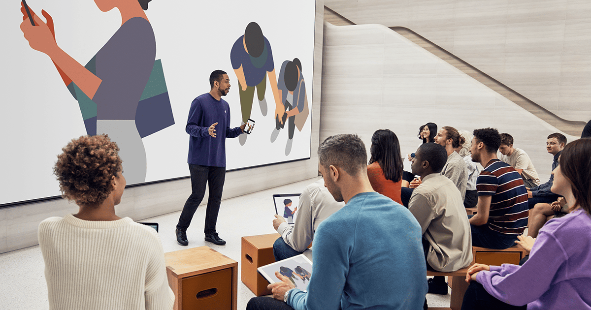 An Apple Store classroom in session.
