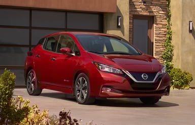 2018_Nissan_Leaf_06_close