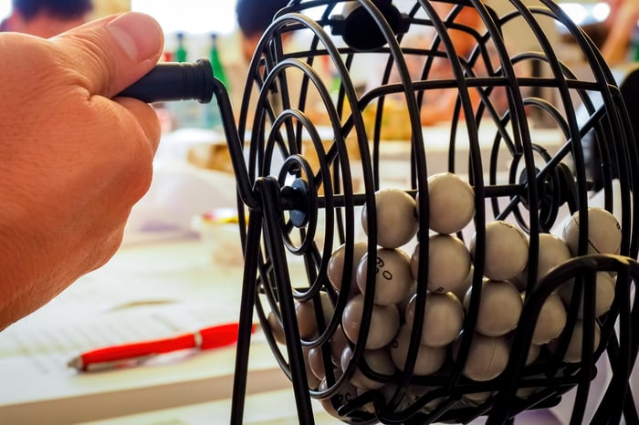 Lottery balls in a drawing device.