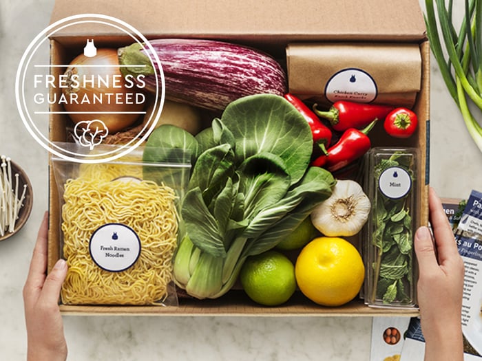 Meal box with vegetables and pasta.