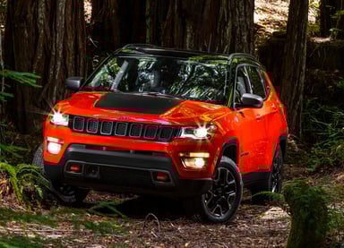 2017-Jeep-Compass-red