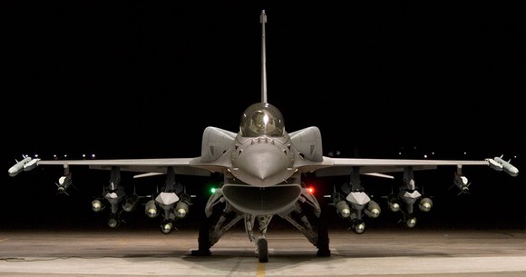 F-16 "V" fighter jet