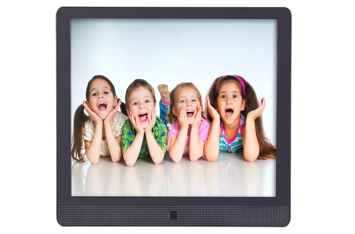 Pix-Star's cloud-connected photo frame.