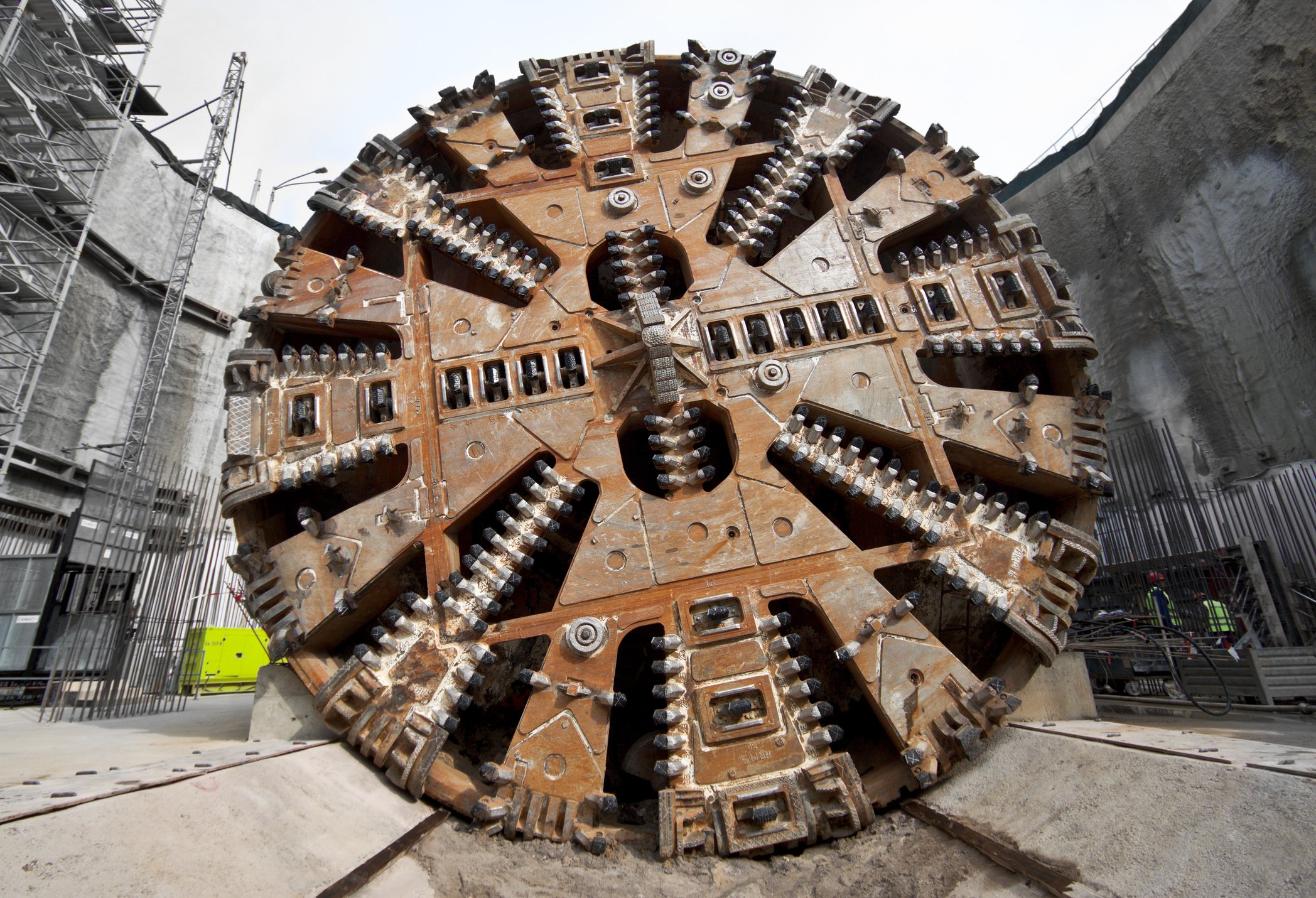 Large tunnel-boring machine