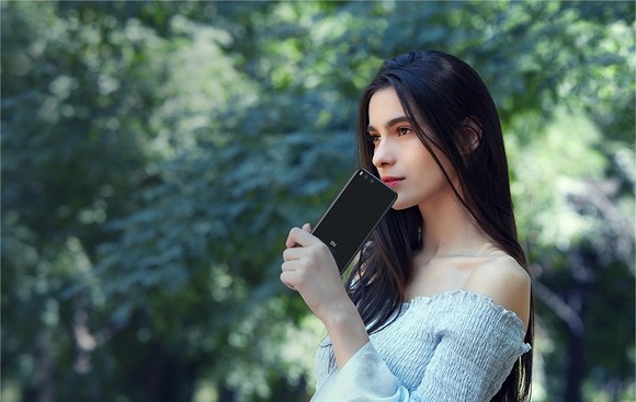Xiaomi's Mi 6.