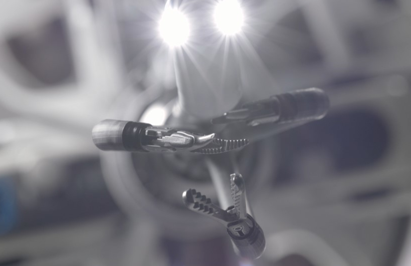 Intuitive Surgical new less-invasive instrument