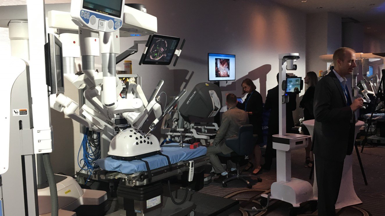 A demo of Intuitive Surgical's da Vinci.