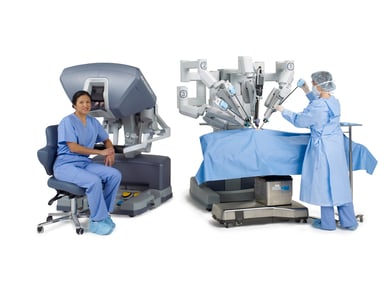 Two surgeons near a da Vinci system