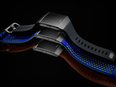 Fitbit_Ionic_Family_Shot9