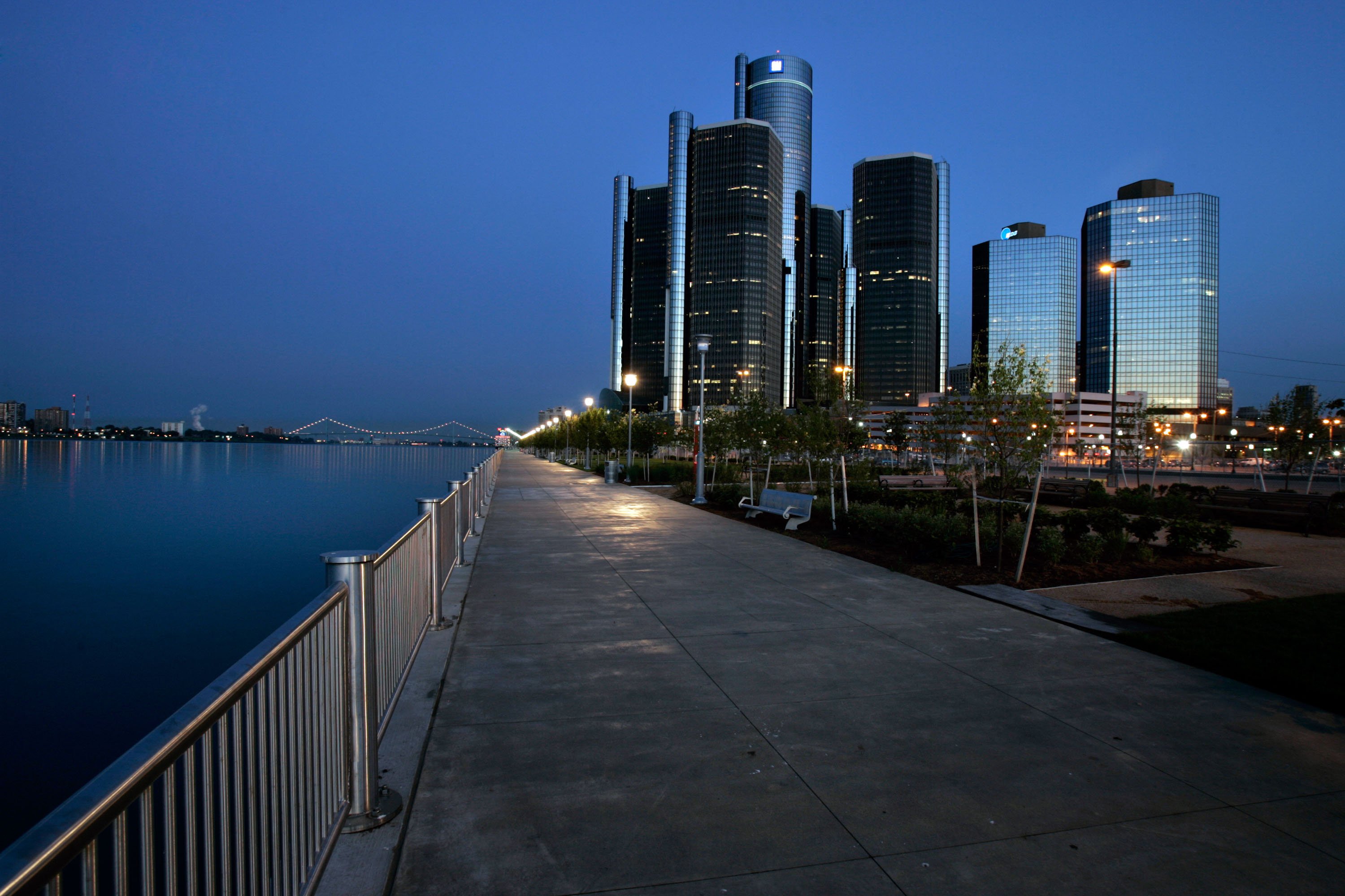 Evening view of General Motors' HQ in Detroit.