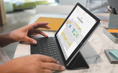 iPadPro-SmartKeyboard_PR-PRINT