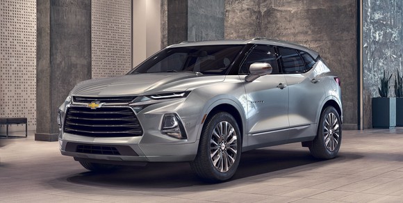A silver 2019 Chevrolet Blazer, a midsize crossover SUV.