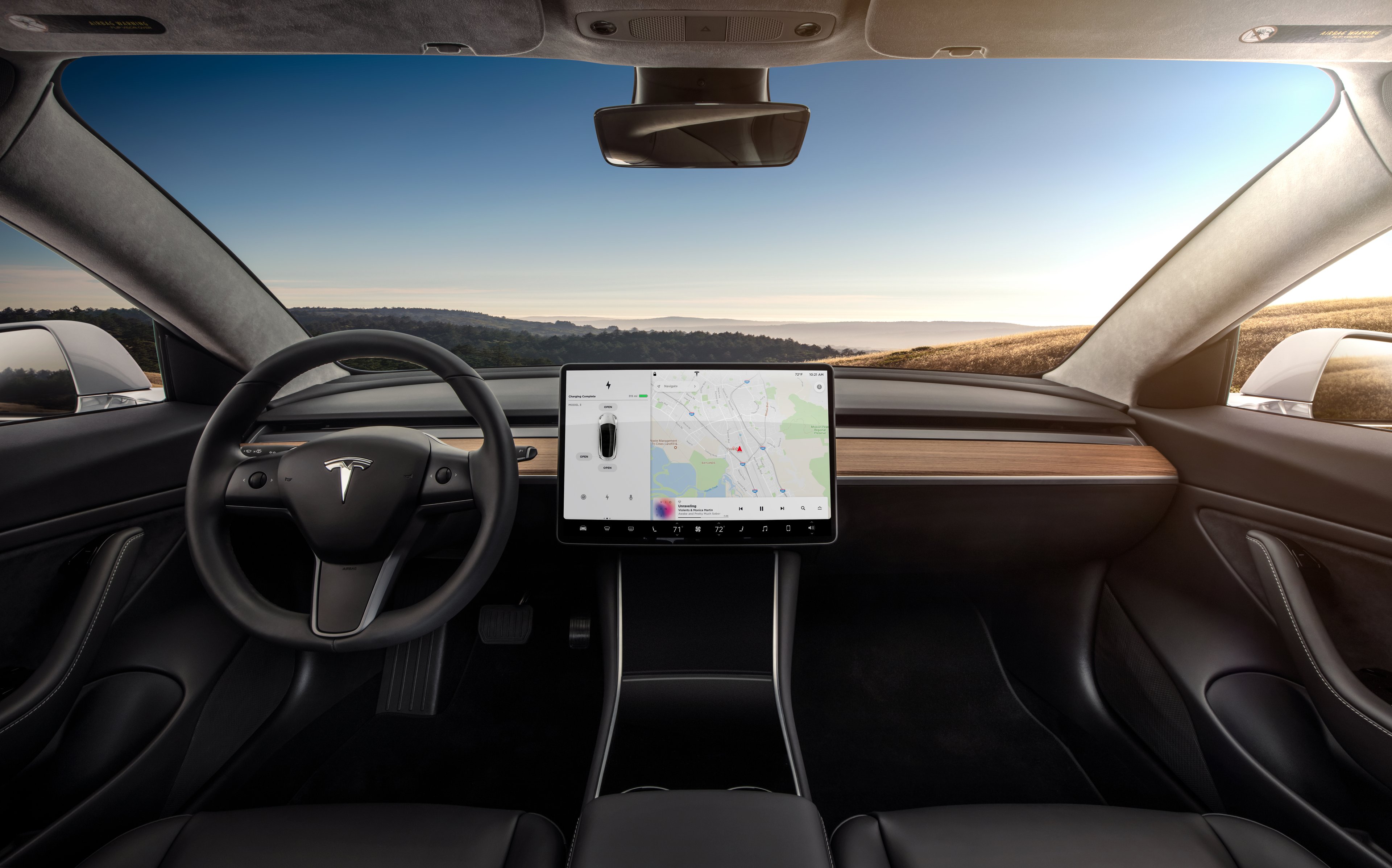 Model 3 interior and 15-inch touch display