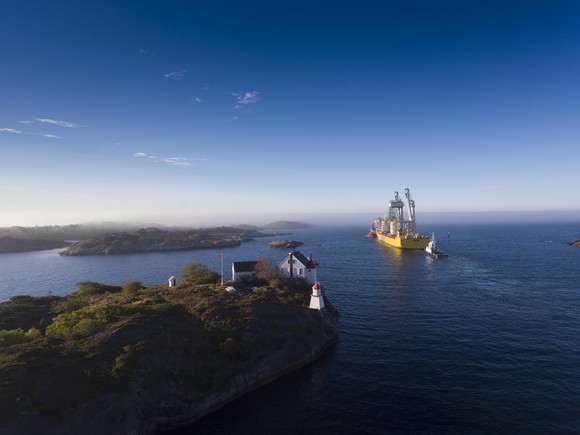 Drillship headed out to sea.