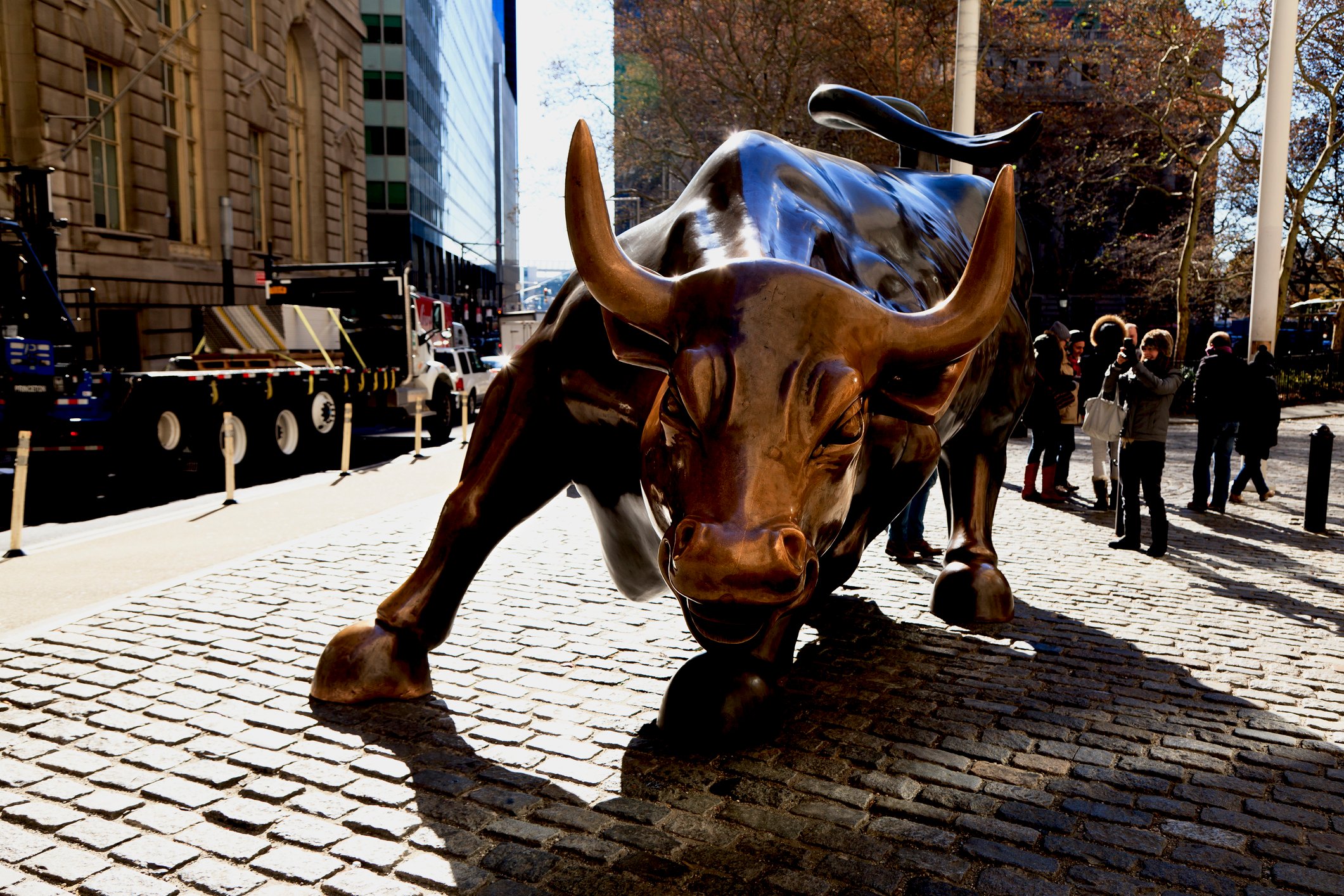 Bull statue in front of the New York Stock Exchange.