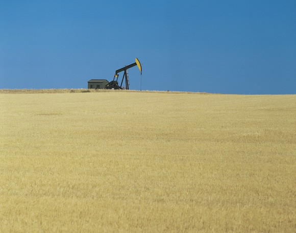 An oil pump in a field.