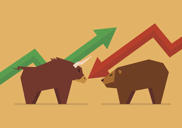 A cartoon of a bull and a bear with a green and a red arrow behind them