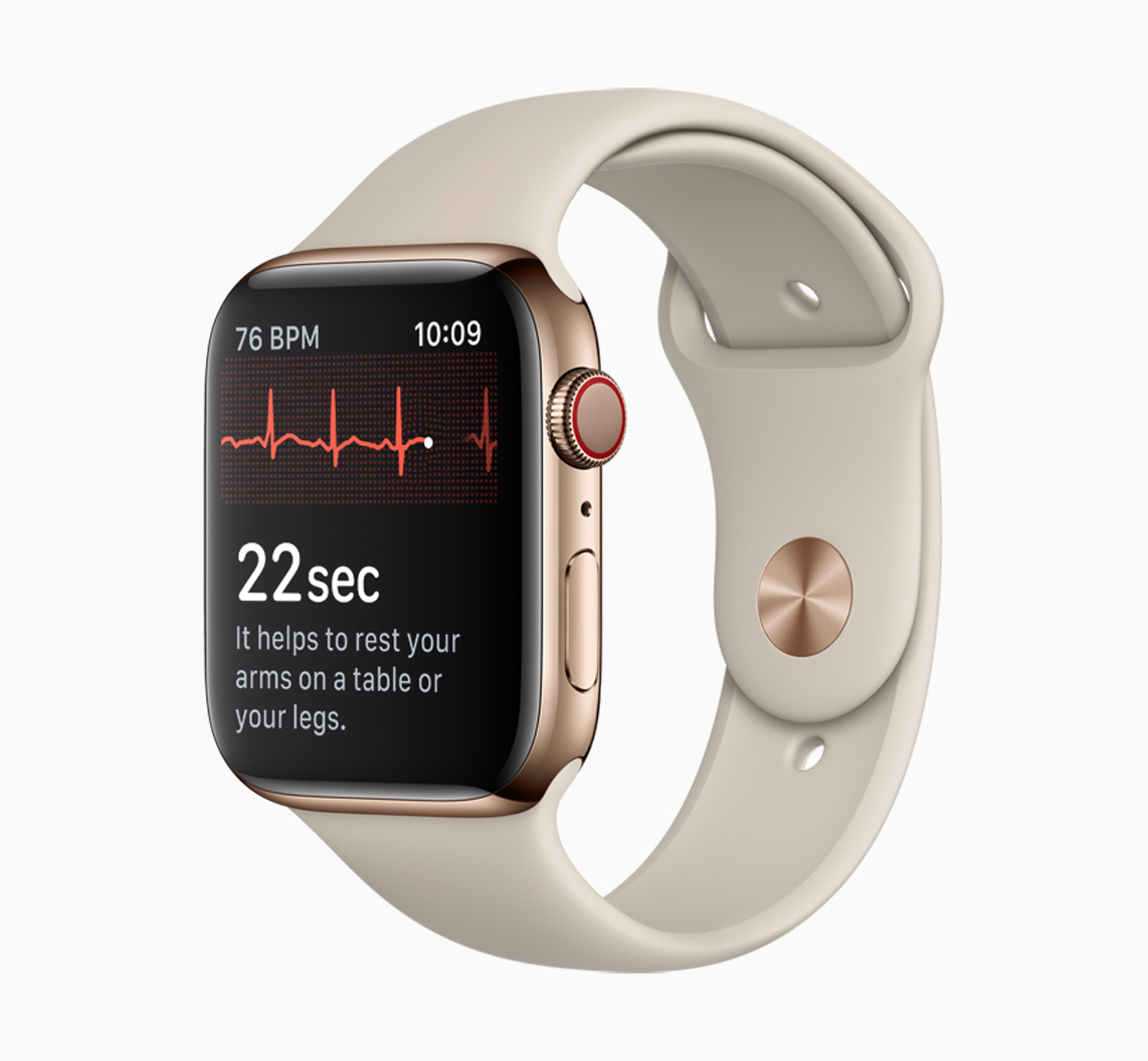 An Apple Watch taking a heart reading.