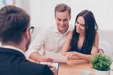 meeting with professional_GettyImages-951092116