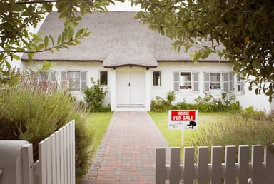 house with for sale sign_GettyImages-74179884