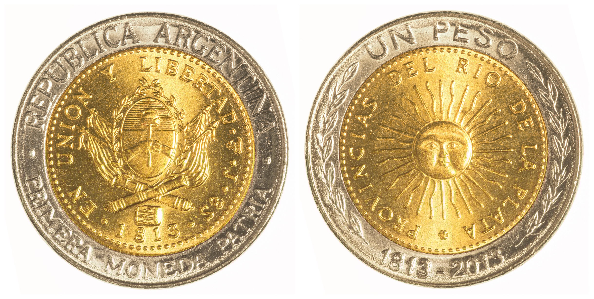 Head and tails sides of an Argentinean peso