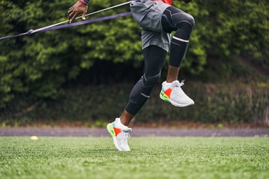 under-armour_HOVR_APEX_DK