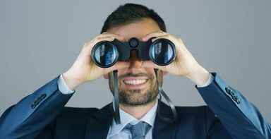 businessman_binoculars_9