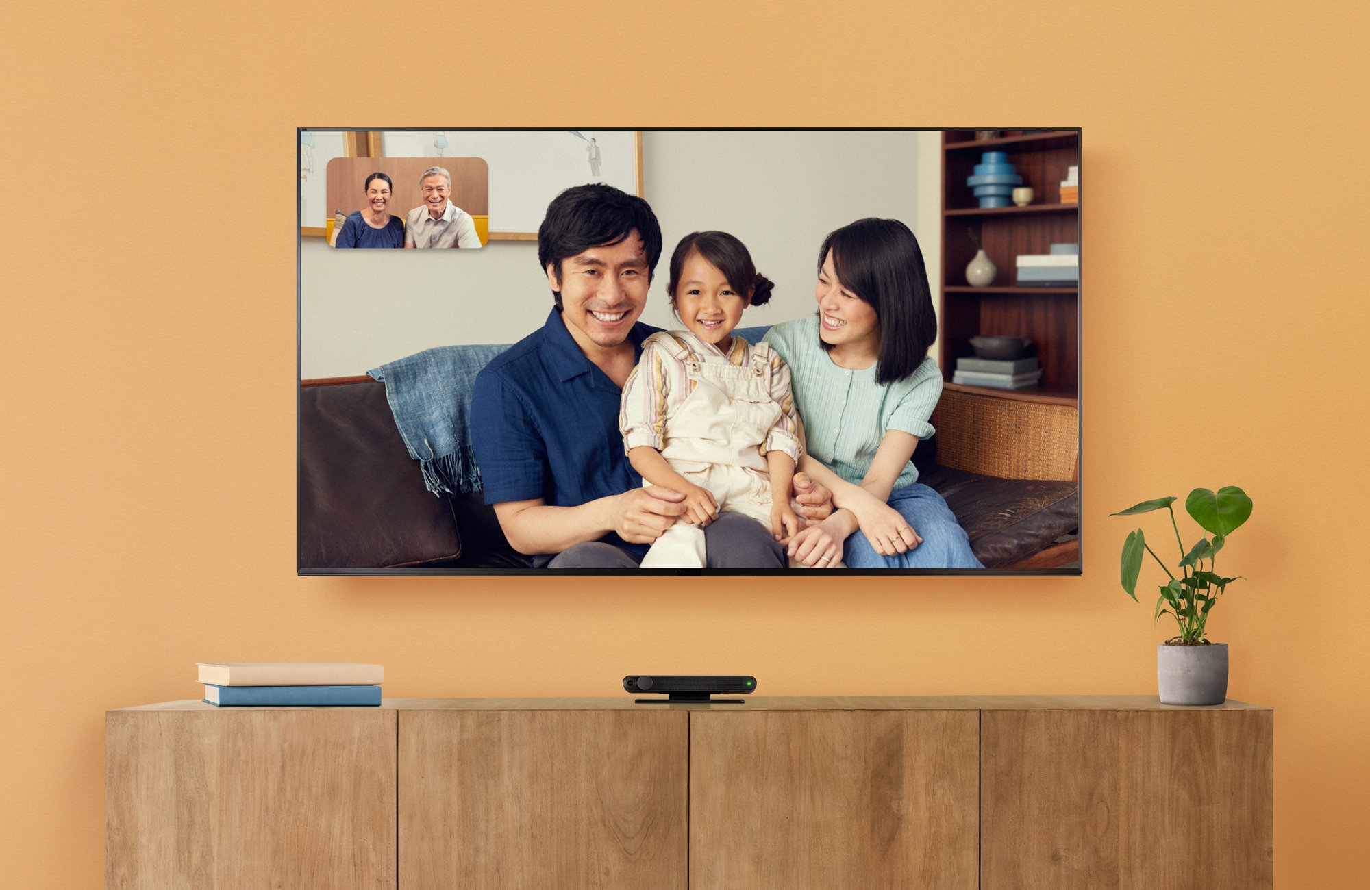 Portal TV under a TV