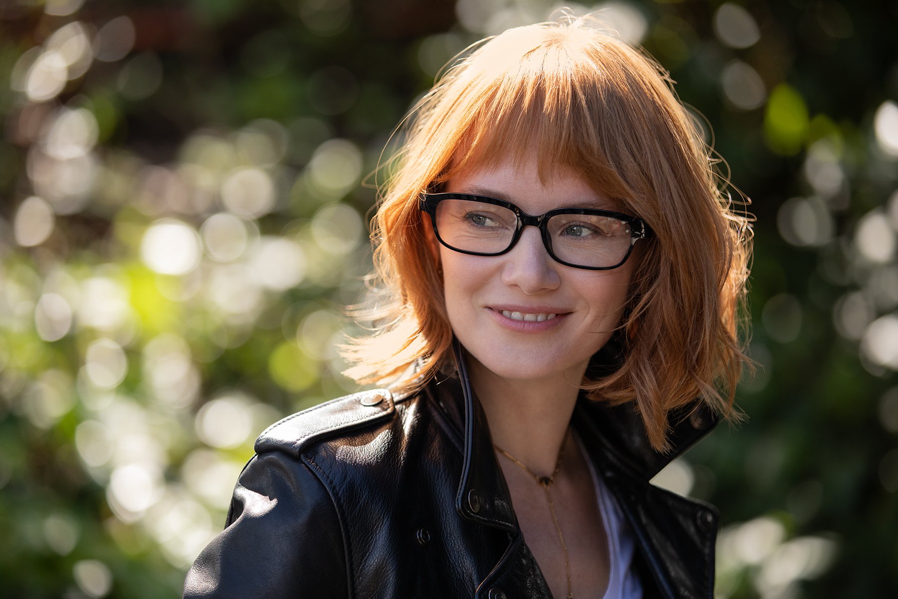 Woman wearing Echo Frames